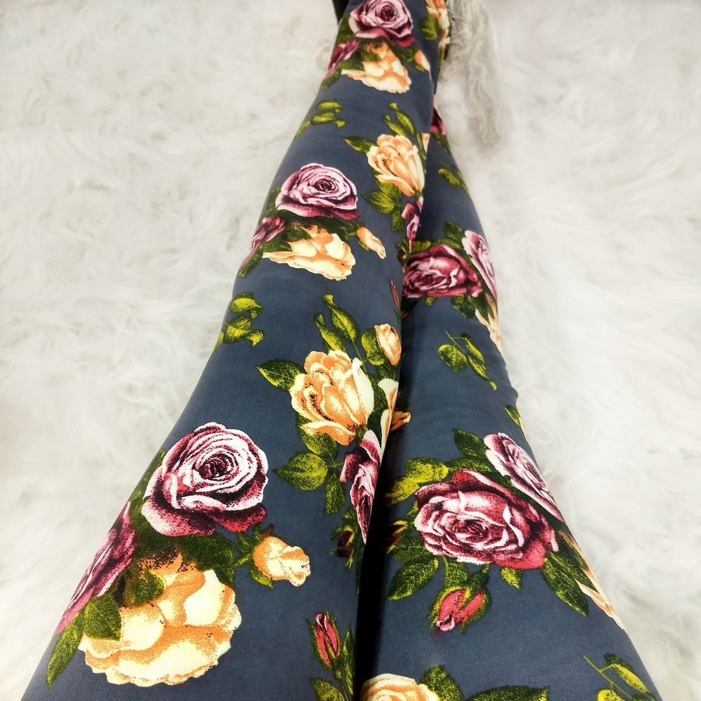 Womens Gray Floral Print Leggings - Picture 2 of 6